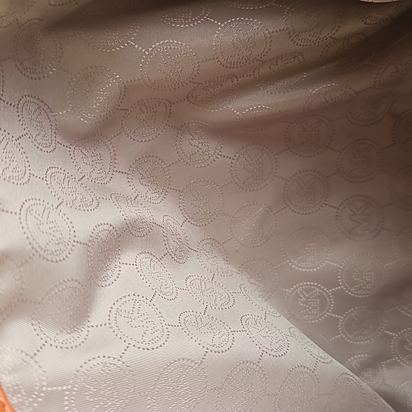 Michael Kors Purse - Picture 6 of 9